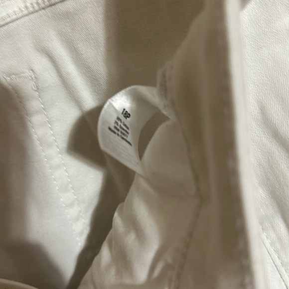 a.n.a White Ankle Skinny Cropped Jeans - Picture 5 of 5